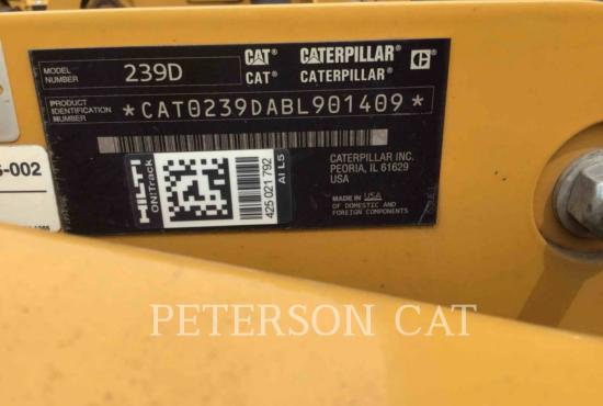 2017 CAT 239D