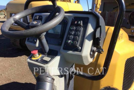 2020 CAT CB24B