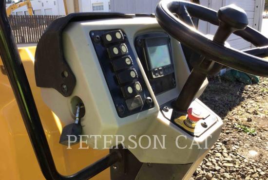 2020 CAT CB24B