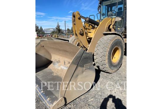 2019 CAT 930M