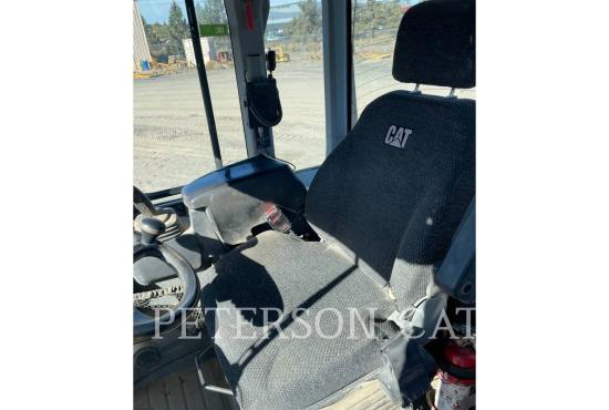 2019 CAT 930M