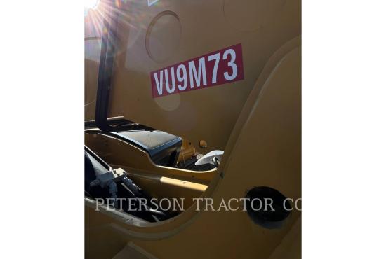 2016 CAT TL943D
