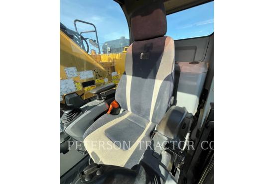 2020 CAT 325FCR