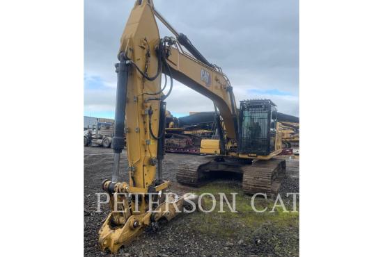 2023 CAT 323
