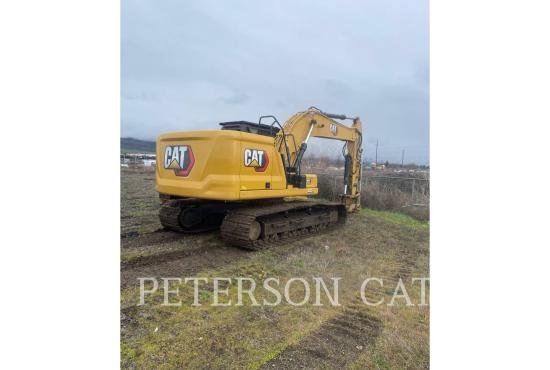 2023 CAT 323