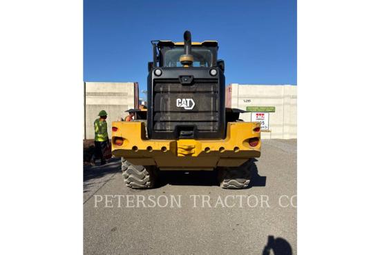 2021 CAT 938M