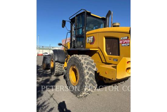2021 CAT 938M