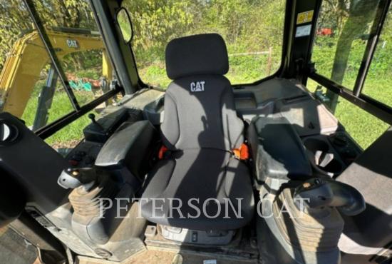 2022 CAT D1