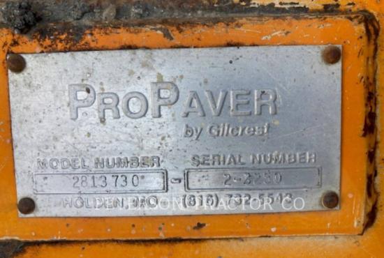 2002 Gilcrest 813R Paver