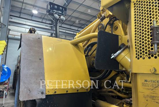 2010 CAT 988H