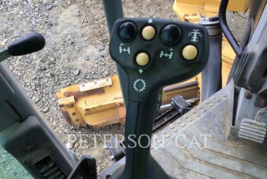 2011 CAT 160M2 AWD