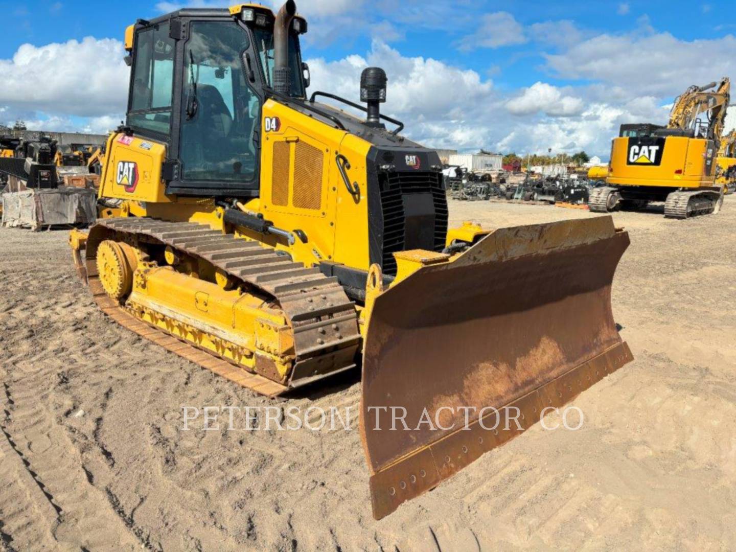 2022 CAT D4 DOZER