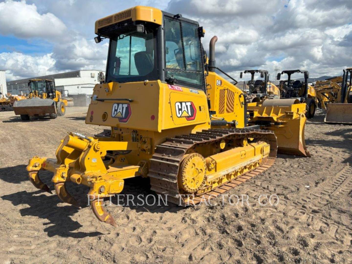 2022 CAT D4 DOZER